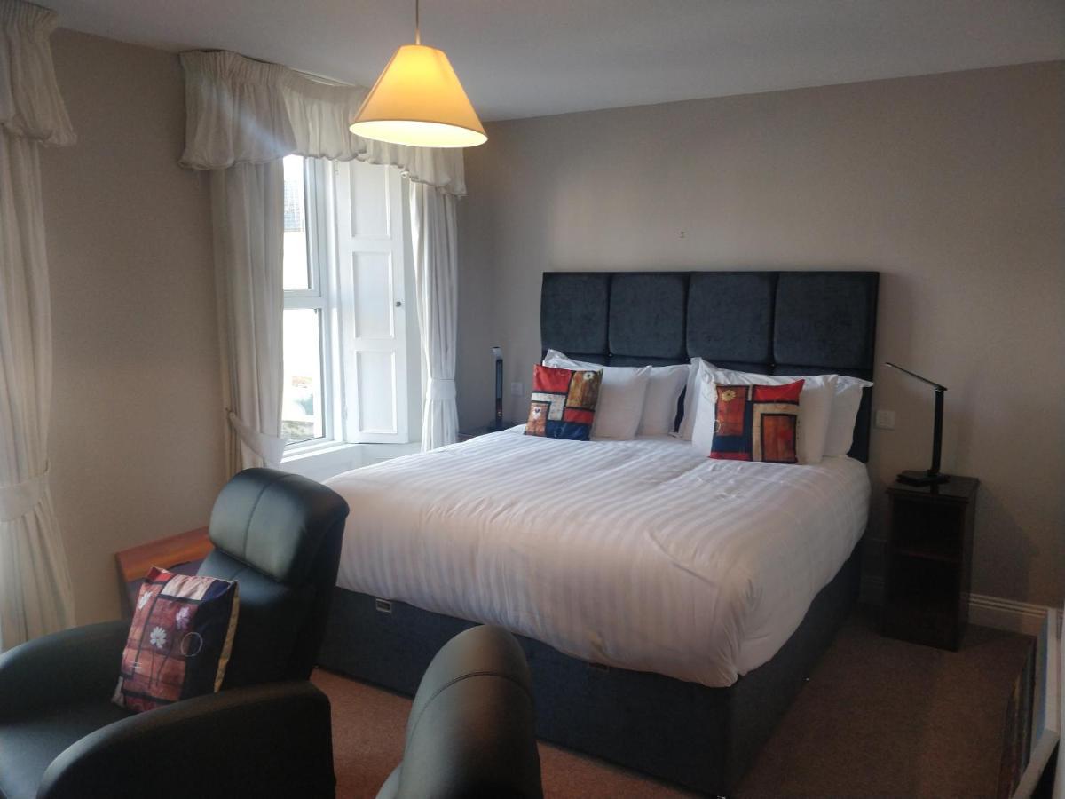 Avonmore House Guest Accommodation Youghal Bagian luar foto